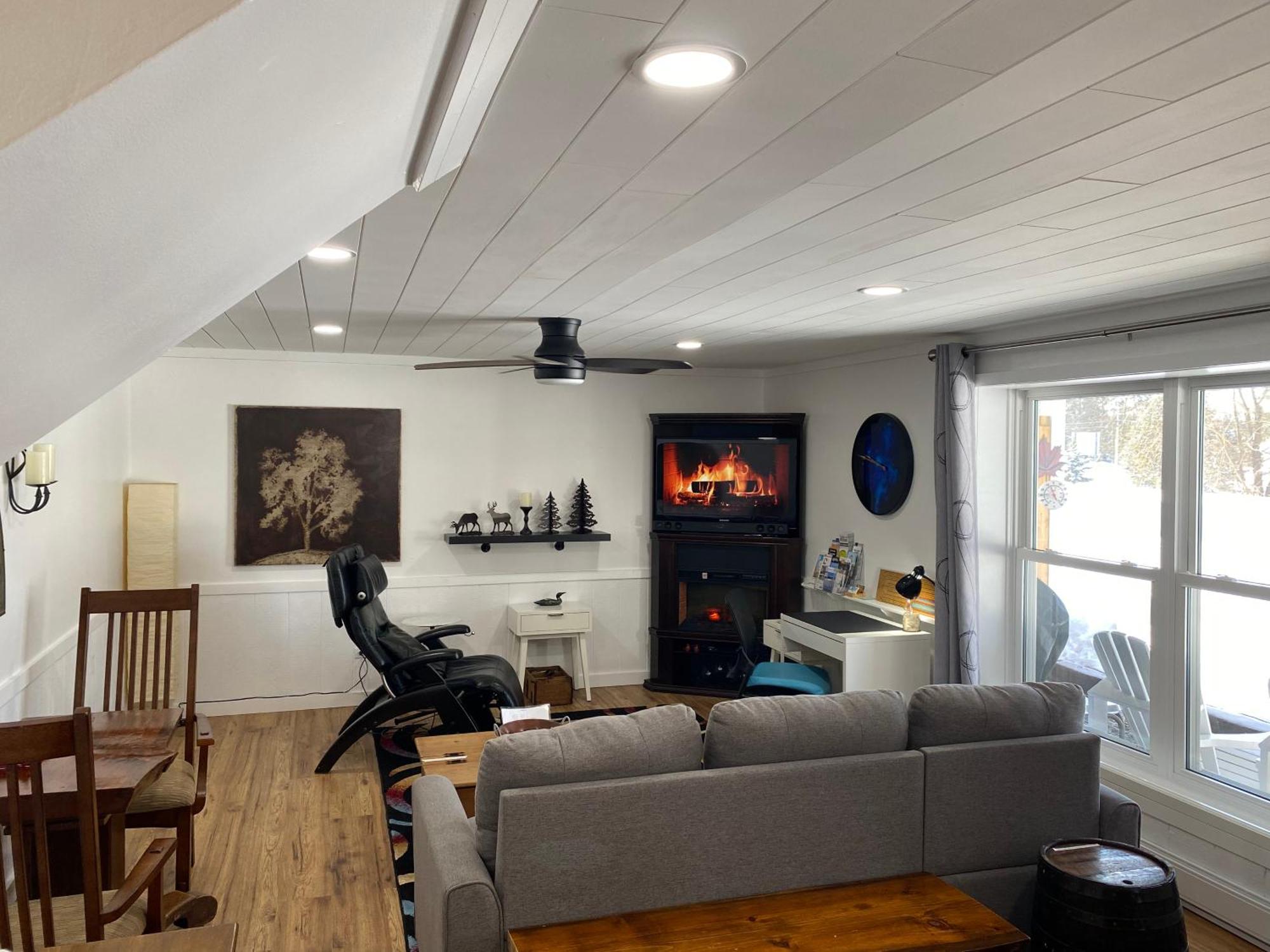 Our Place Up North Bnb Huntsville Eksteriør billede